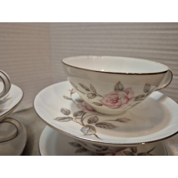 Three Castle China Garland Set Of 4 Teacups And Saucers Pink Roses - Picture 4 of 14